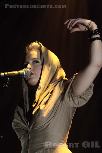 VIVA AND THE DIVA - 2008-06-06 - PARIS - Espace Charlie Parker - Grande Halle - 